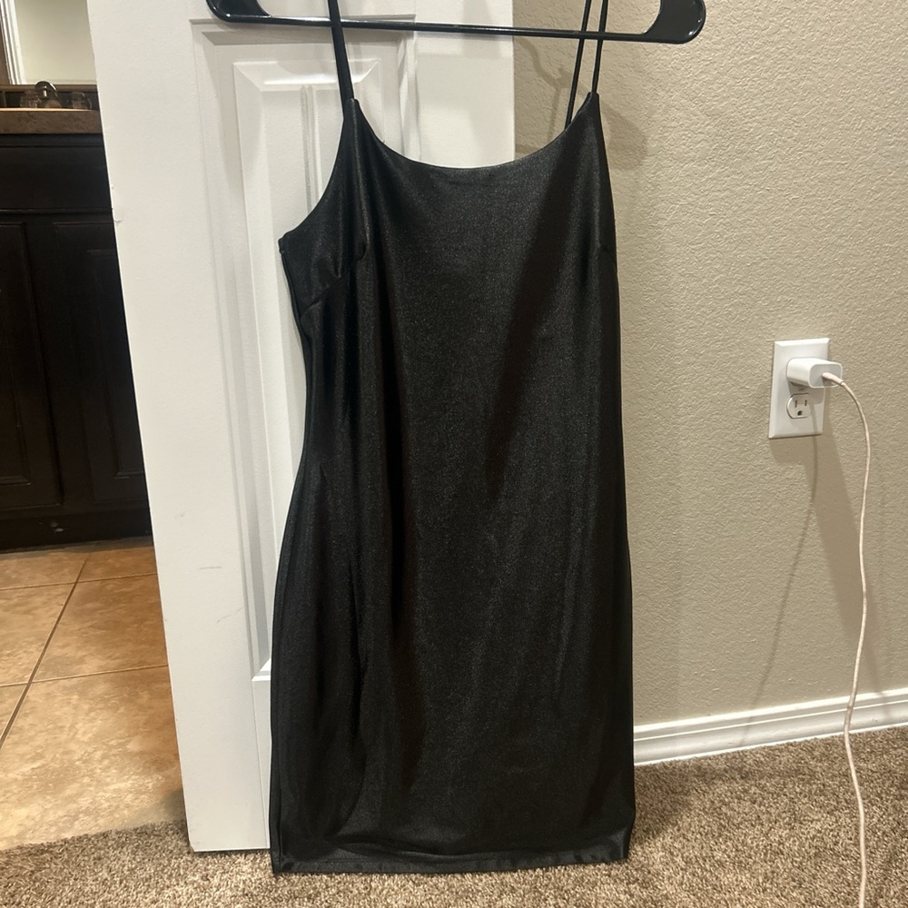 Elegant Black Midi Dress